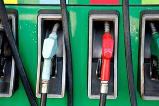 Někde naftu neprodávají vůbec, jinde se ztrátou. Regulace drtí menší pumpaře - Seznam Zprávy